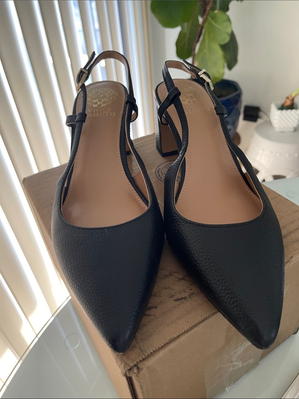 Vince Camuto Black Pointed Slingback Block Heel Pumps - Size 10